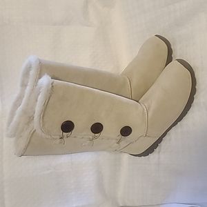 Skechers Outdoor Lifestyle Button Pull on Suede, Boots Size 7